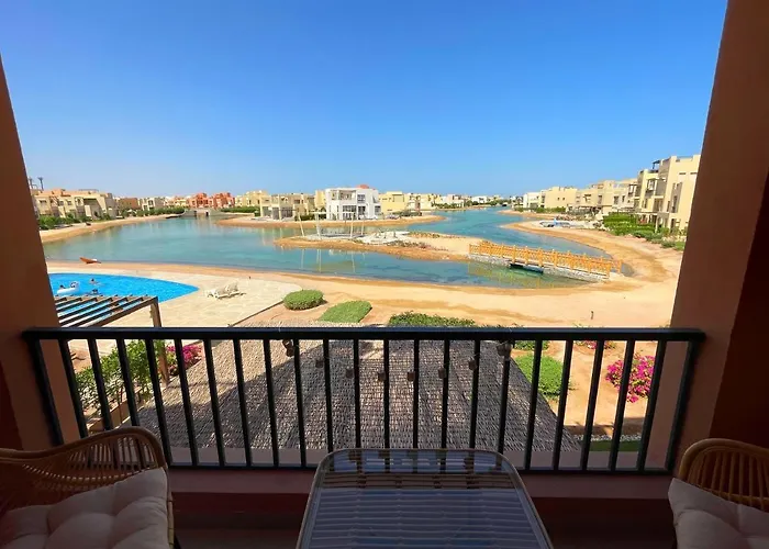 Boho Chic - Scenic Lagoon View At Tawila, Gouna *